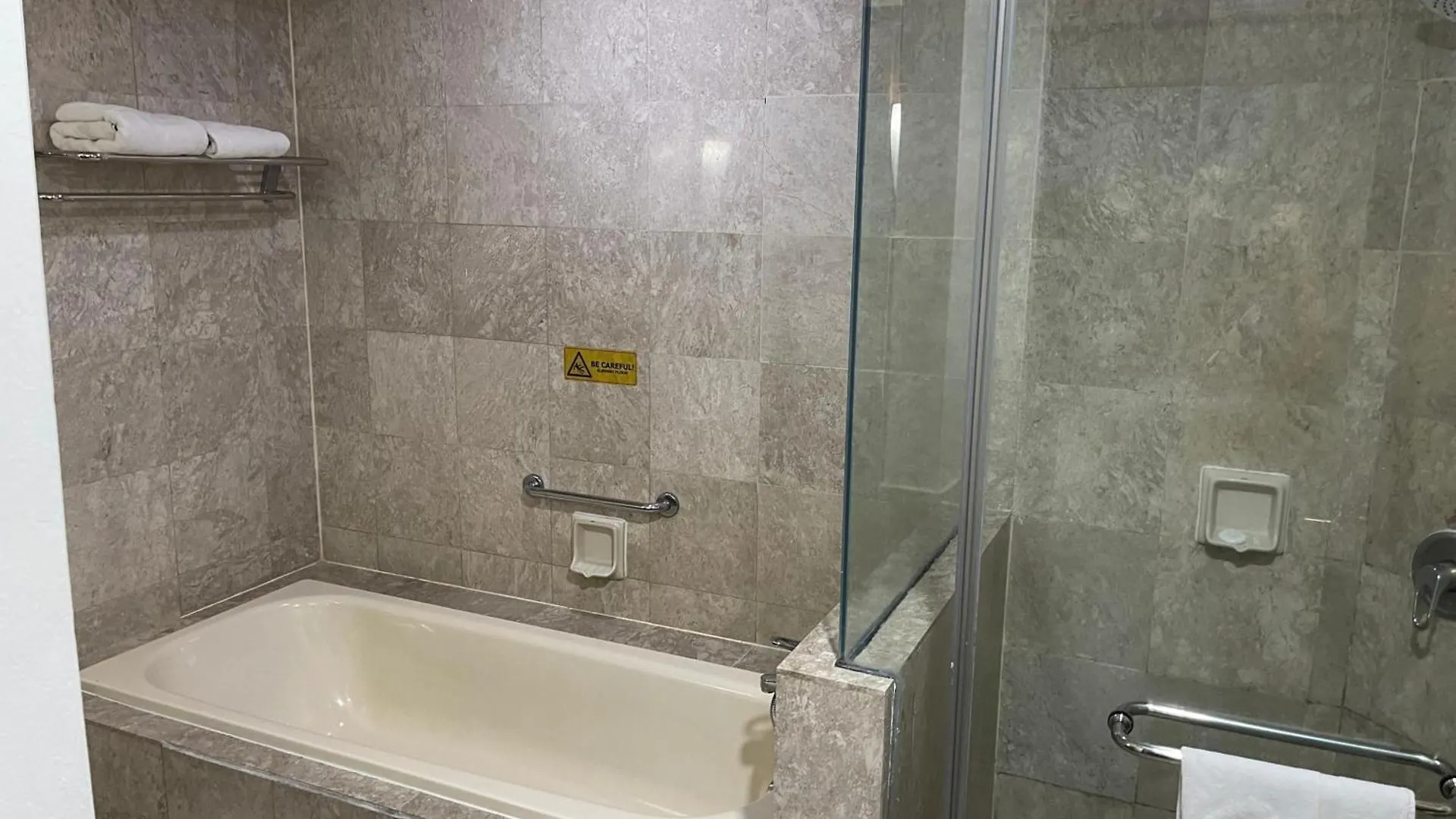 Times Square Hotel Apartment Service Suites At Kualalumpur Kuala Lumpur